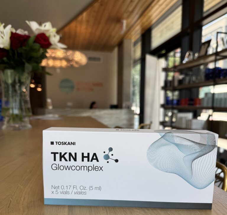 Meet Your Skin’s New Power Duo: Toskani Lumicen + HA Glowcomplex